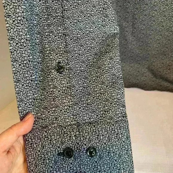Perry Ellis Men’s XL Extra Large Button Up Long Sleeve Shirt Black White Pattern - Picture 4 of 5
